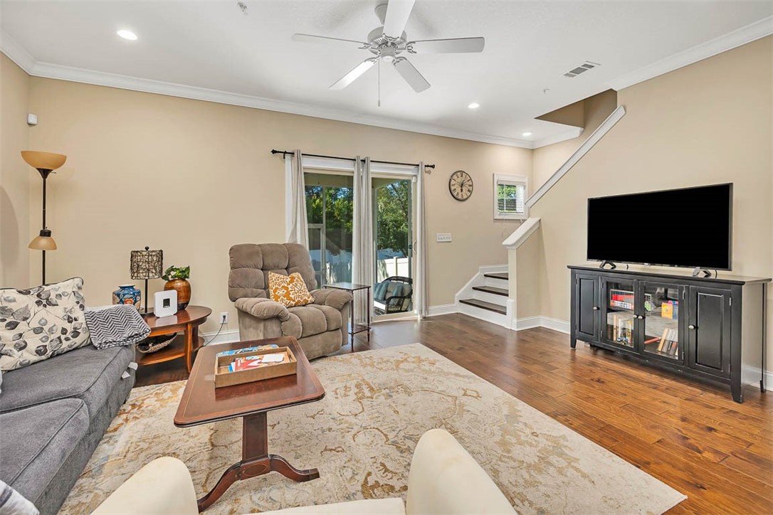 303 Mariners Circle St. Simons Island, GA 31522 - Photo 9 of 29