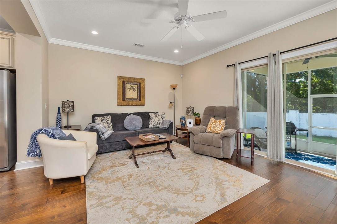 303 Mariners Circle St. Simons Island, GA 31522 - Photo 10 of 29