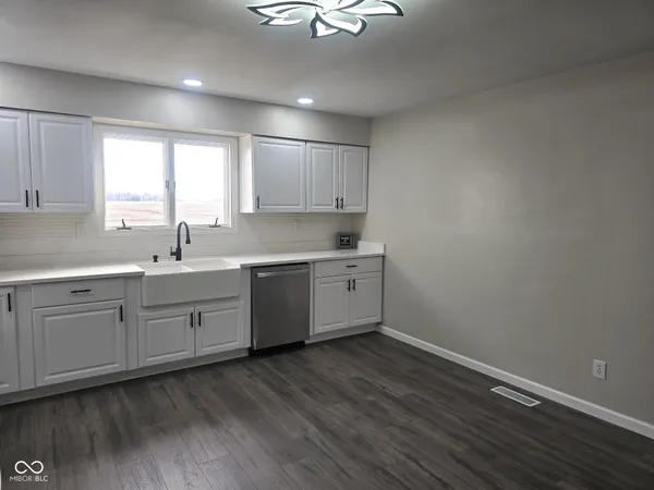 $324,000 | 1770 North 1000 West, Kempton, IN 46049