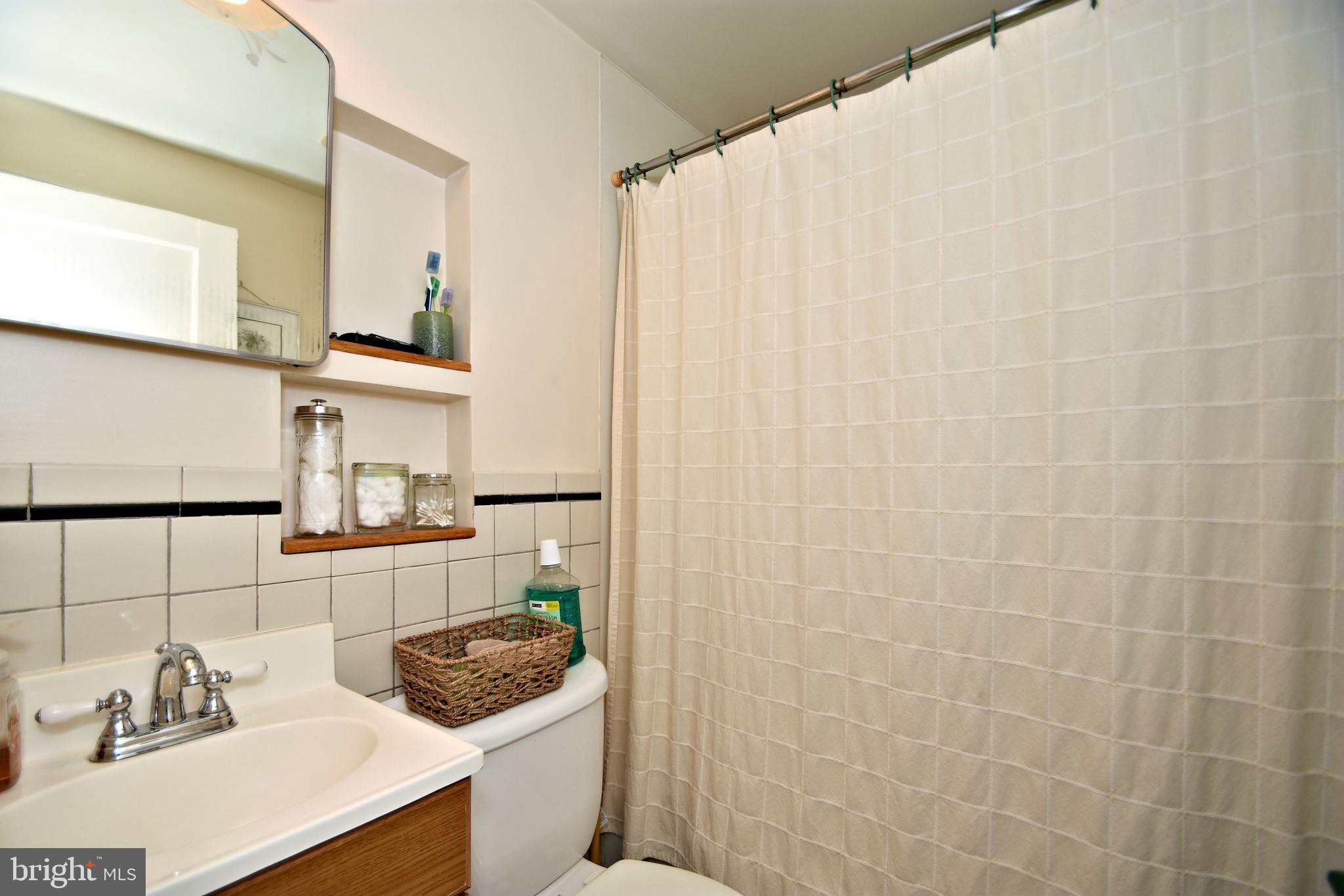 1391 Hilltop Road Pottstown, PA 19464 - Photo 19 of 25 Bathroom