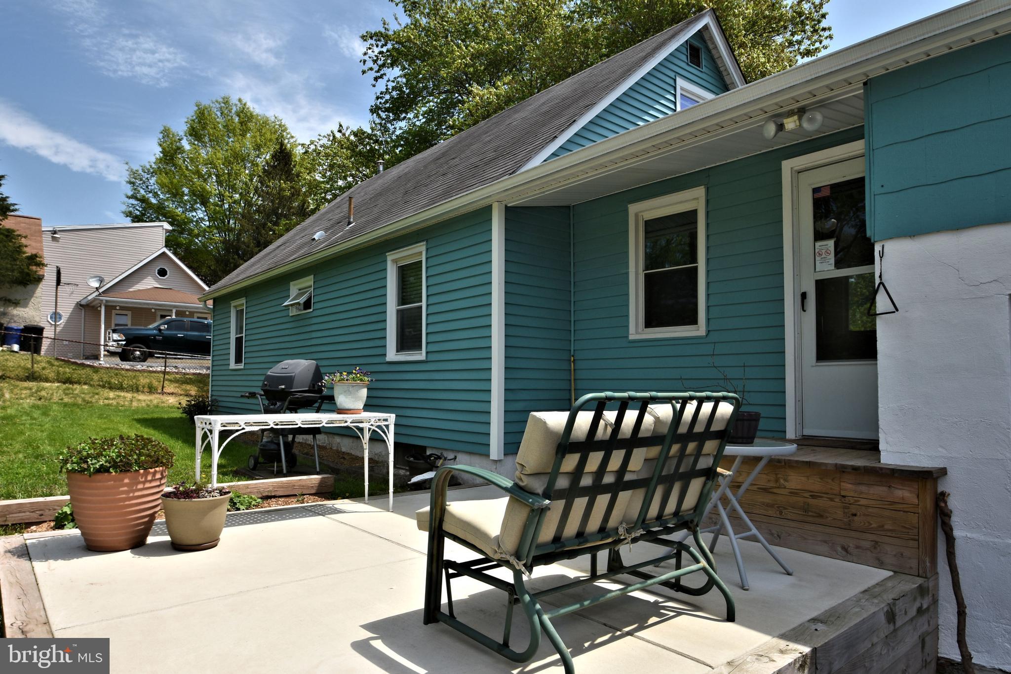 1391 Hilltop Road Pottstown, PA 19464 - Photo 20 of 25 Outdoor Patio