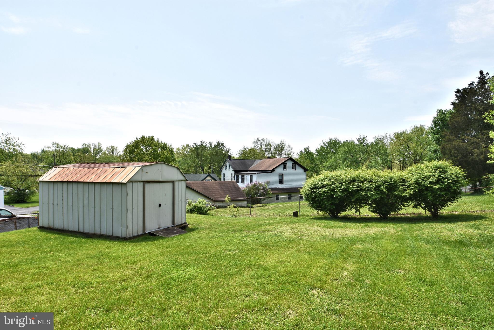 1391 Hilltop Road Pottstown, PA 19464 - Photo 24 of 25 Shed