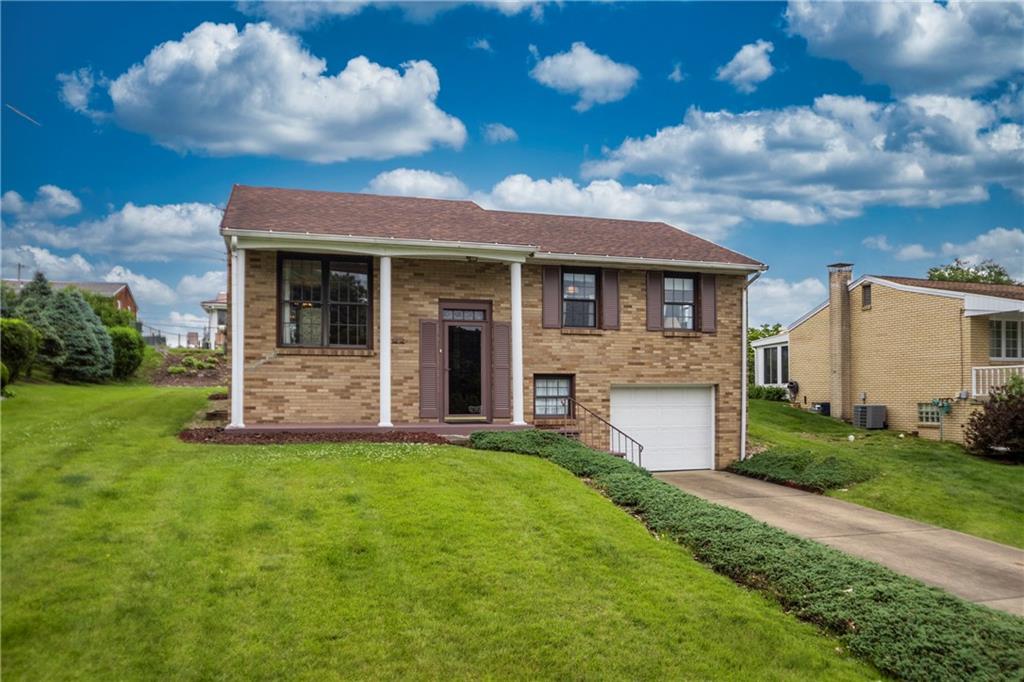 122 Louis Drive McKees Rocks, PA 15136 - Photo 1 of 25 Gallery Image 1