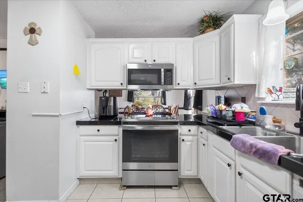 $329,900 | 12013 County Road 4163, Tyler, TX 75704