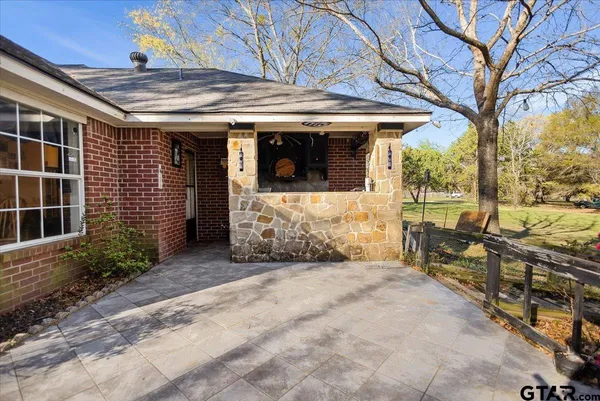 $329,900 | 12013 County Road 4163, Tyler, TX 75704