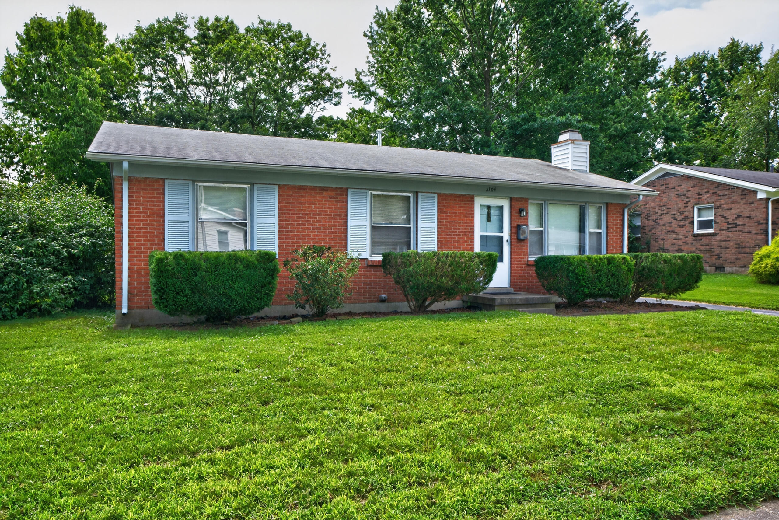 2184 Stephens Lane Lexington, KY 40504 - Photo 3 of 22 2184stephens03
