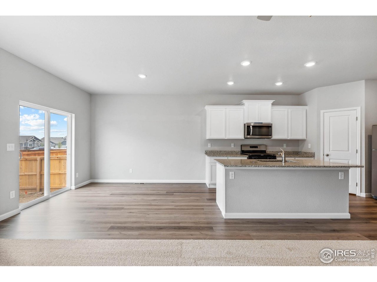 967 Cascade Falls Street Severance, CO 80550 - Photo 5 of 32