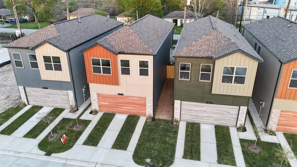 $289,950 | 2815 Peacock Grn Way, Houston, TX 77047