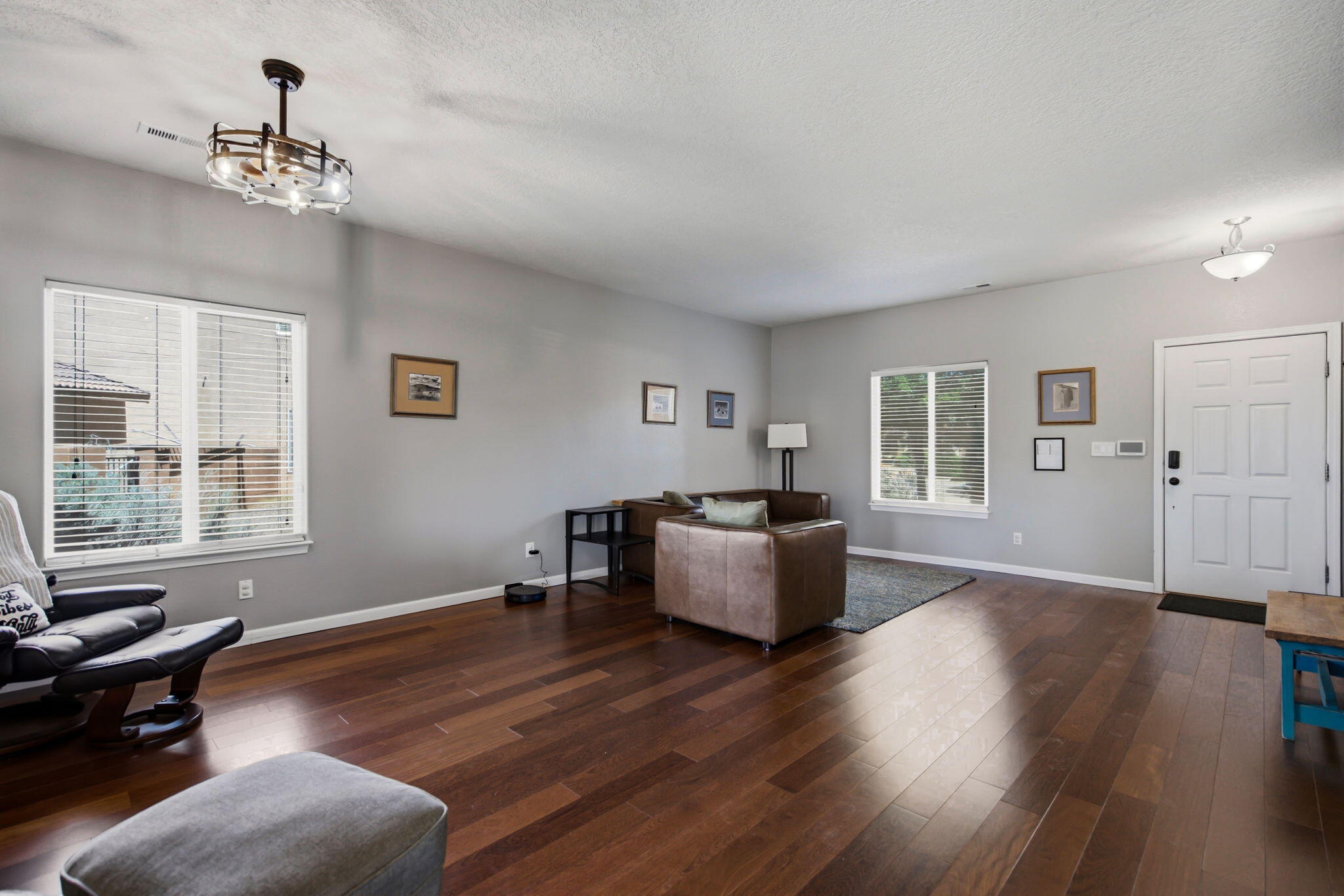 2439 Camino Catalonia Rio Rancho, NM 87124 - Photo 7 of 46 Gallery Image 7