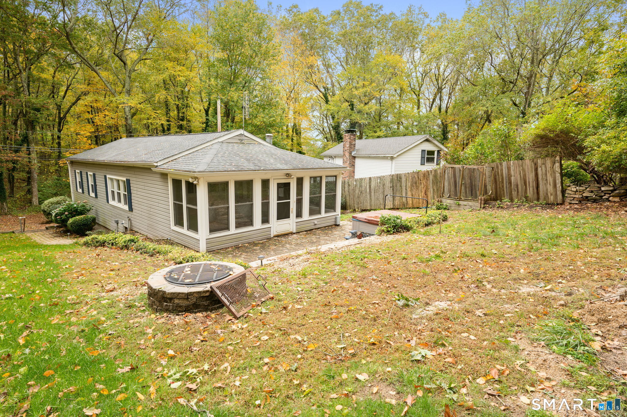 87 B Cottage Road Montville, CT 06370 - Photo 2 of 35
