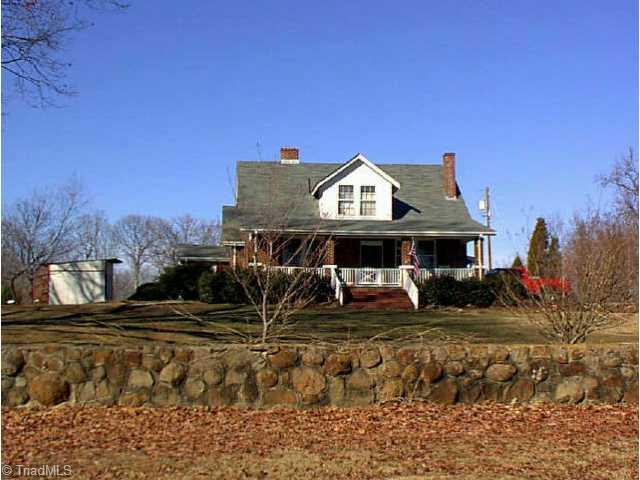 1190 Sandy Cross Road Reidsville, NC 27320 - Photo 1 of 1 Exterior Front.
