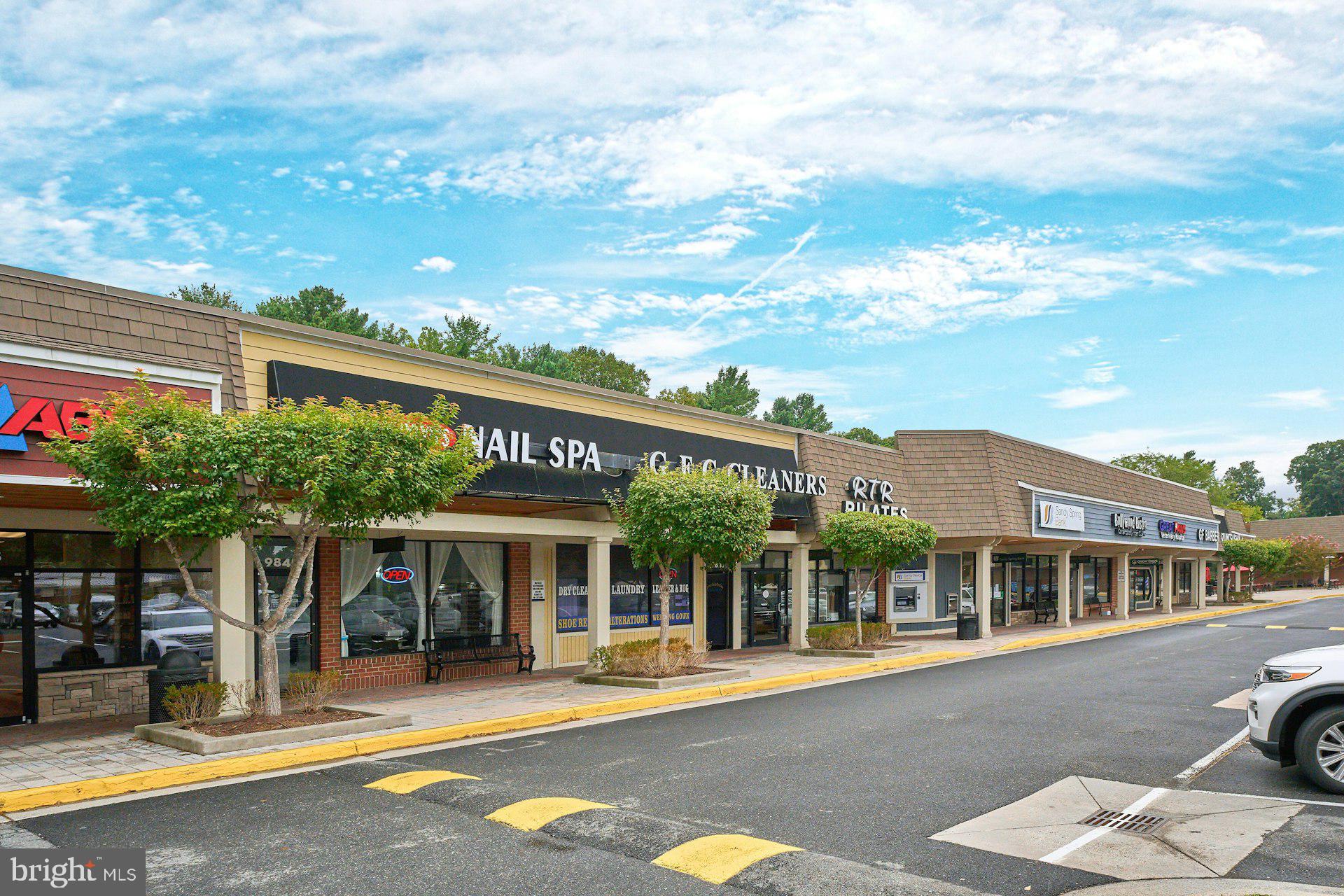 9113 Jeffery Road Great Falls, VA 22066 - Photo 20 of 31