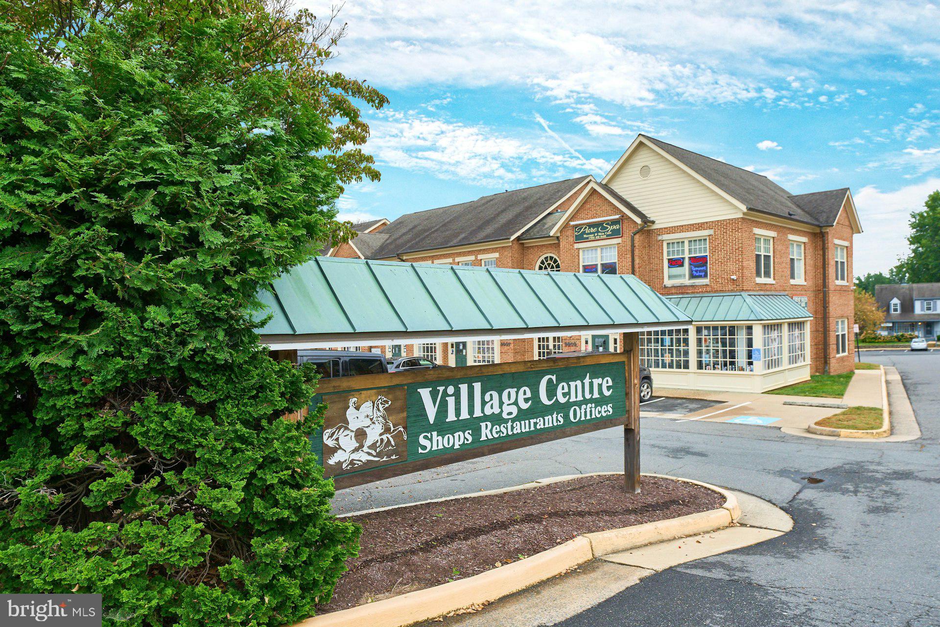 9113 Jeffery Road Great Falls, VA 22066 - Photo 24 of 31 Shopping and Convenience!