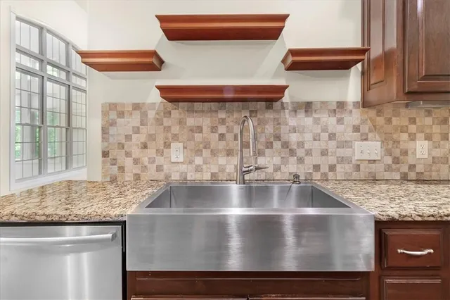 $545,000 | 906 Cheatham Court, Warrensburg, MO 64093