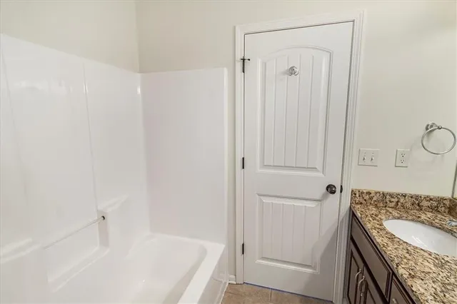 $545,000 | 906 Cheatham Court, Warrensburg, MO 64093