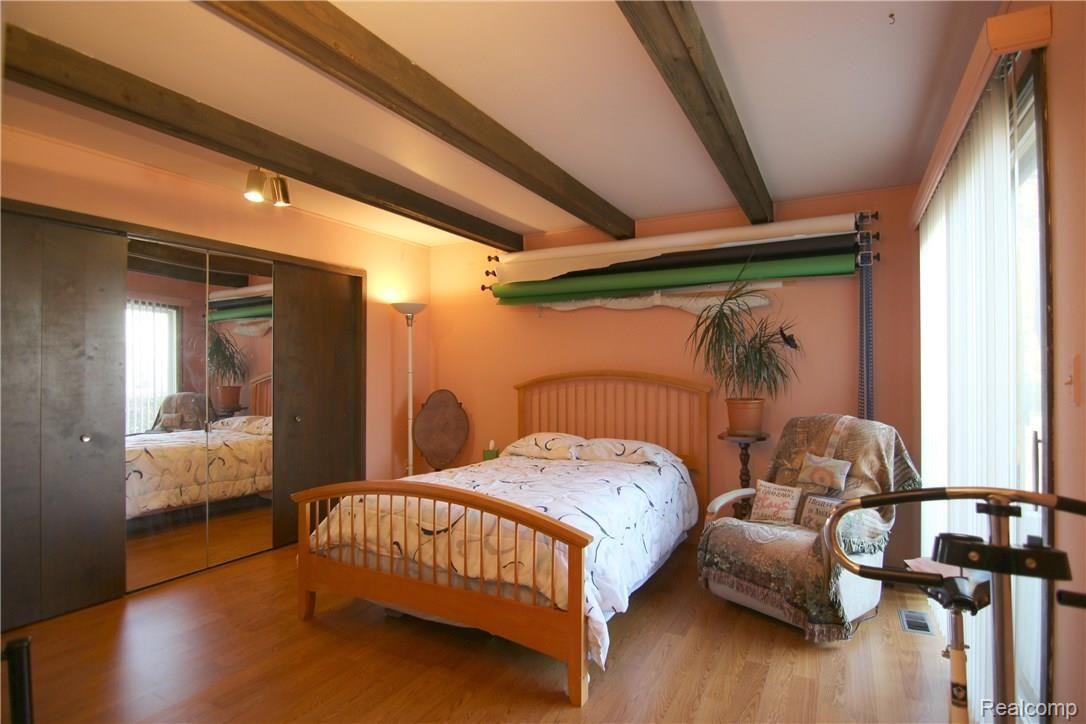 2335 Oakcrest Road Sterling Heights, MI 48310 - Photo 20 of 27 Oakcrest Rd Master Bedroom.jpg