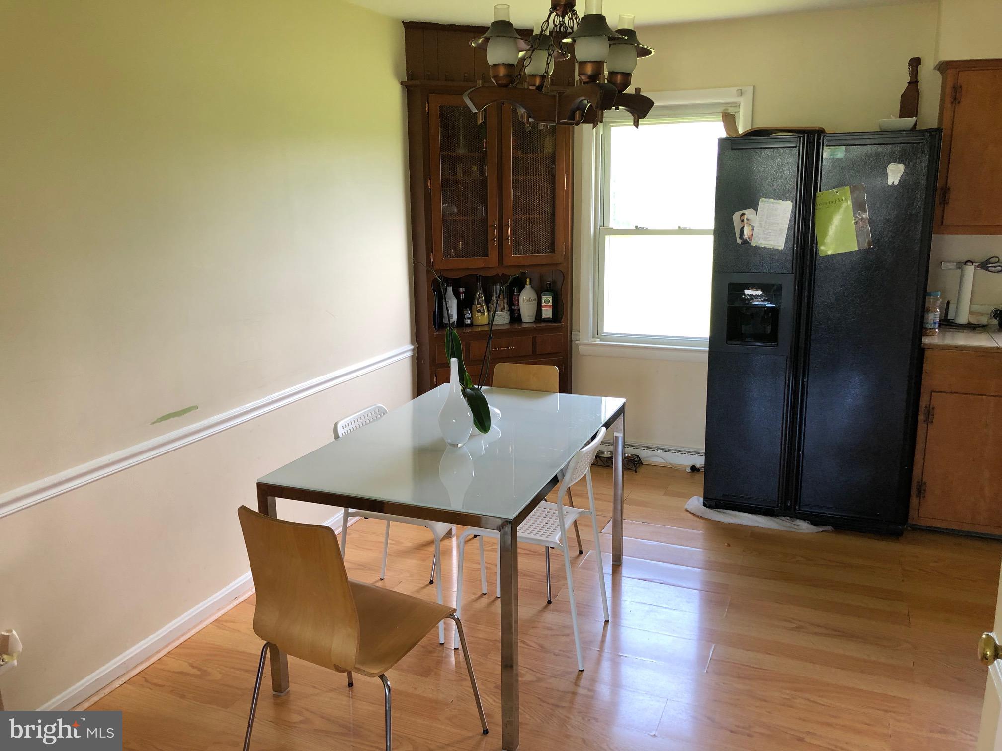 23121 Ridge Road Germantown, MD 20876 - Photo 11 of 33 Kitchen