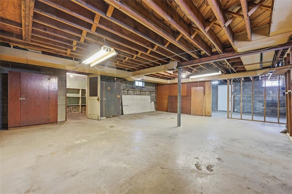 524 McElheny Road Glenshaw, PA 15116 - Photo 28 of 41 a view of empty room with wooden ceiling