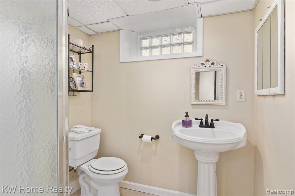 1934 Croft Road Birmingham, MI 48009 - Photo 24 of 30