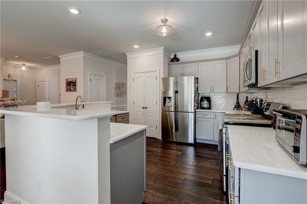 3556 Lamplight Way High Point, NC 27265 - Photo 14 of 38 Gallery Image 14