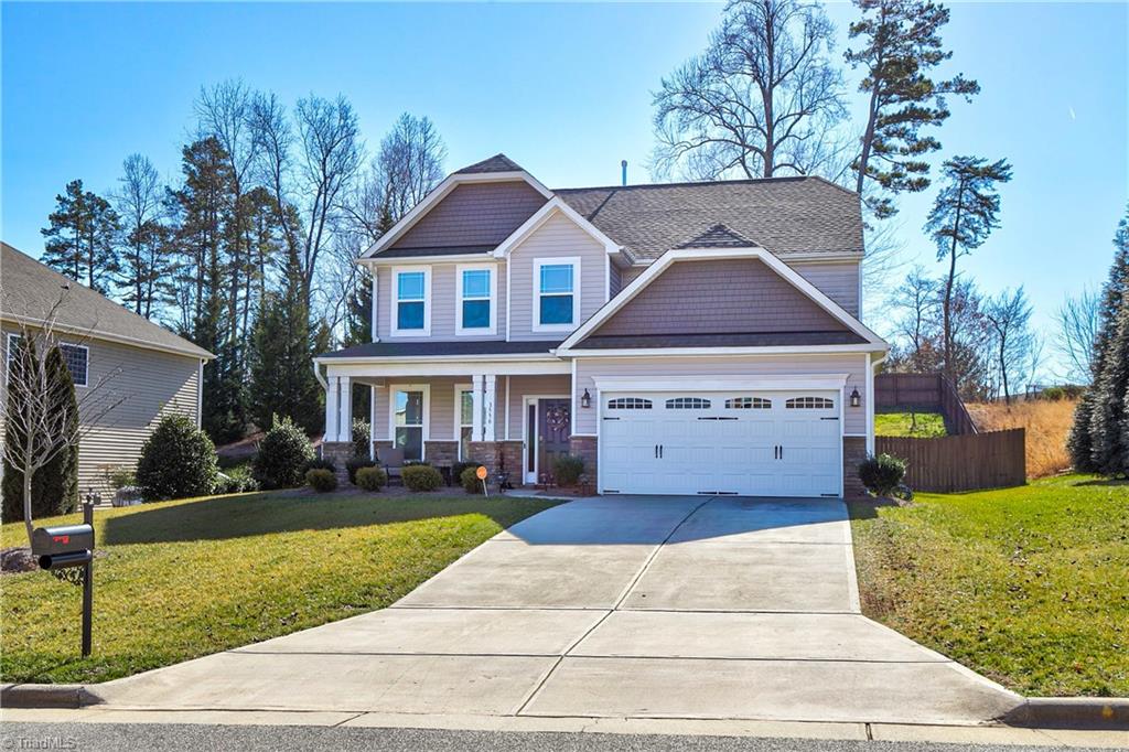3556 Lamplight Way High Point, NC 27265 - Photo 3 of 38 Gallery Image 3