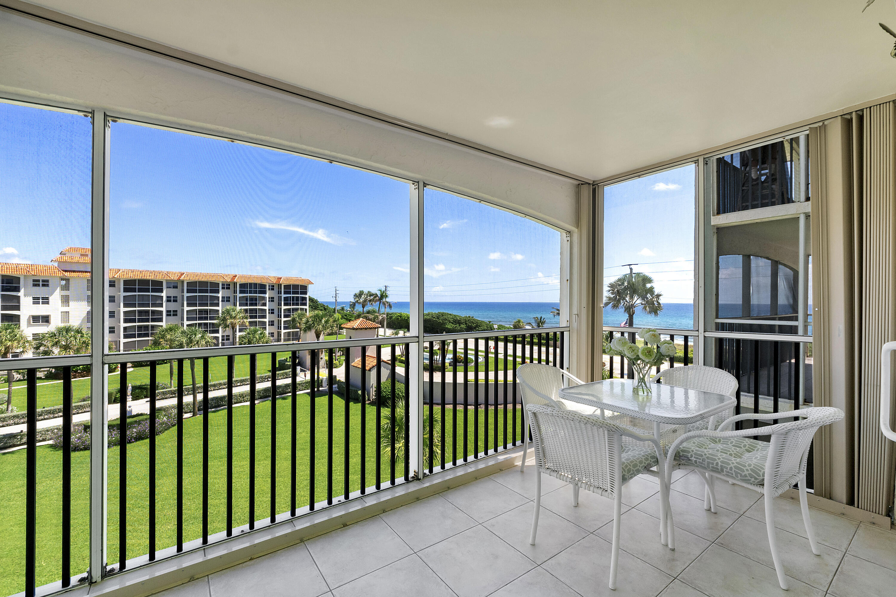 2871 North Ocean Boulevard, Unit D406 Boca Raton, FL 33431 - Photo 27 of 64 2871 N Ocean Blvd u406_048