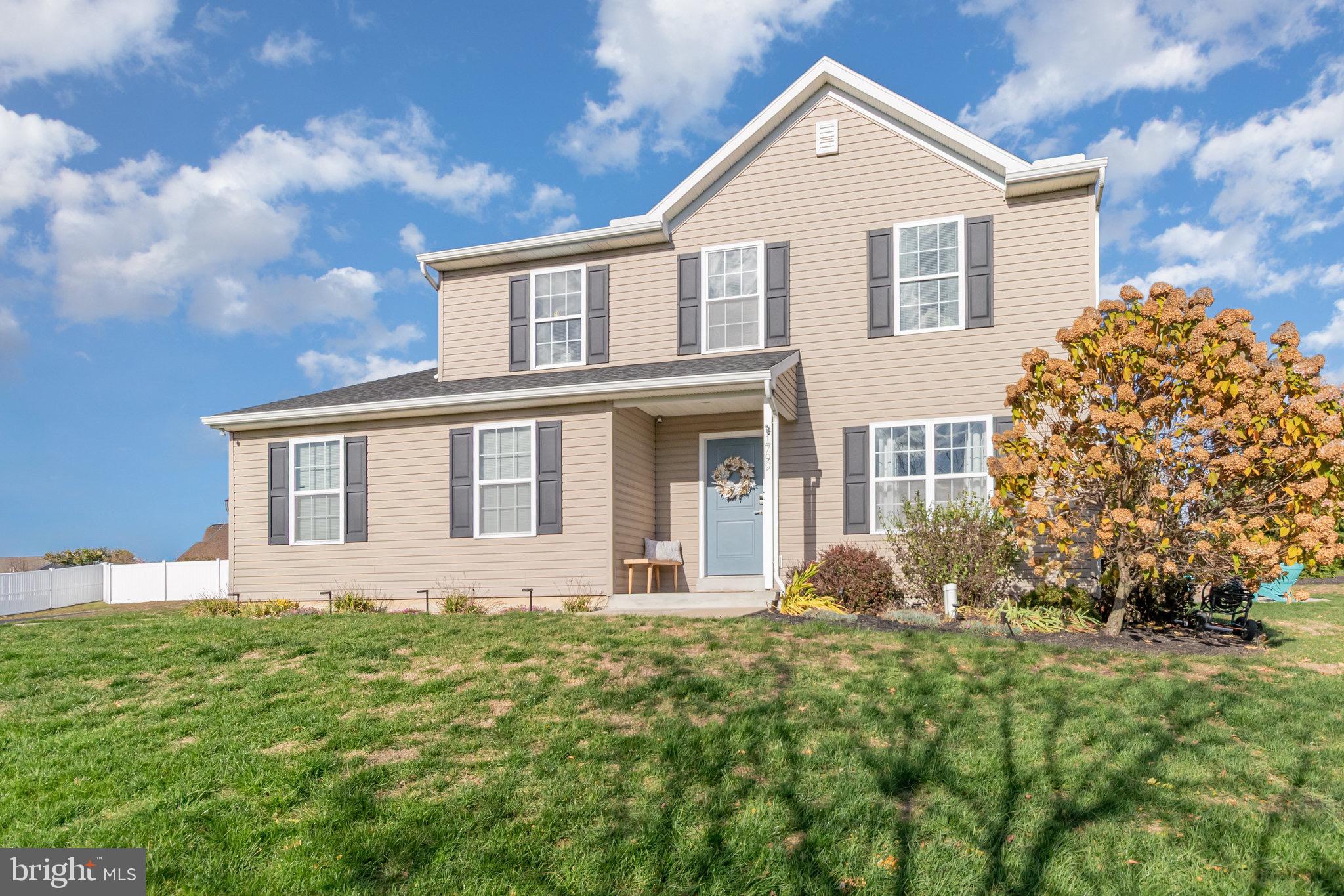 1799 Campus Road Elizabethtown, PA 17022 - Photo 2 of 28 a front view of a house with garden