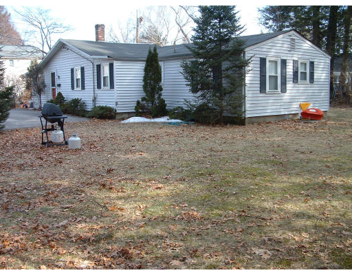37 Castle Gate Road Wayland, MA 01778 - Photo 3 of 4 Gallery Image 3