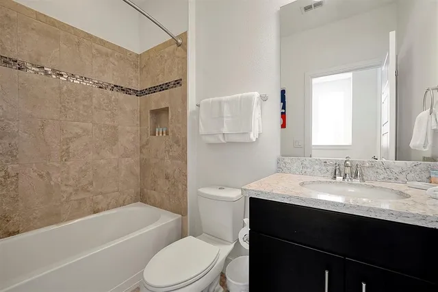 $2,700 | 370 Captiva Drive, Davenport, FL 33896