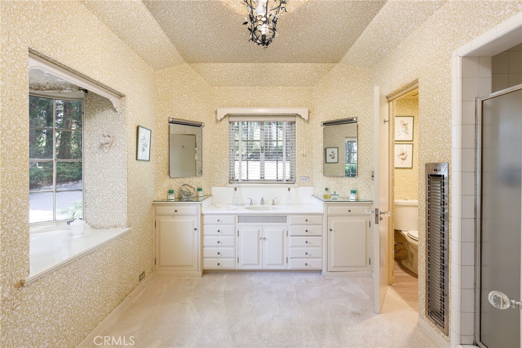 28641 North Shore Road Lake Arrowhead, CA 92352 - Photo 12 of 75