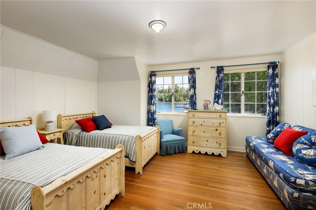 28641 North Shore Road Lake Arrowhead, CA 92352 - Photo 31 of 75