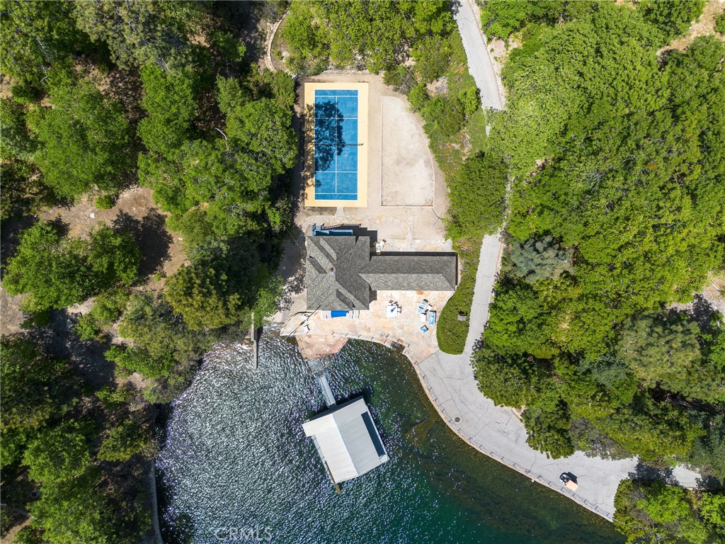 28641 North Shore Road Lake Arrowhead, CA 92352 - Photo 48 of 75