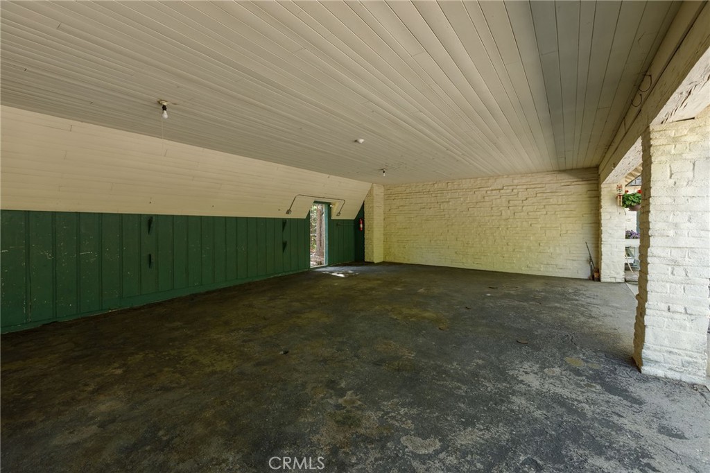 28641 North Shore Road Lake Arrowhead, CA 92352 - Photo 55 of 75