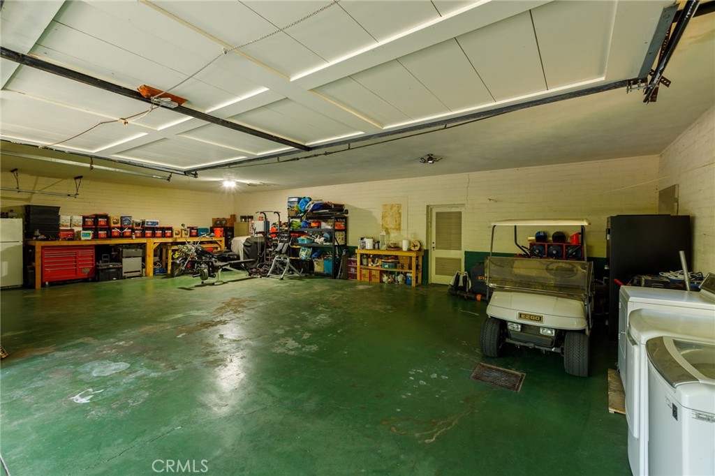 28641 North Shore Road Lake Arrowhead, CA 92352 - Photo 57 of 75 a view of a children room