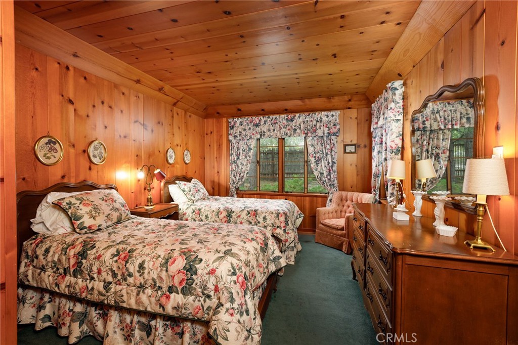 28641 North Shore Road Lake Arrowhead, CA 92352 - Photo 63 of 75