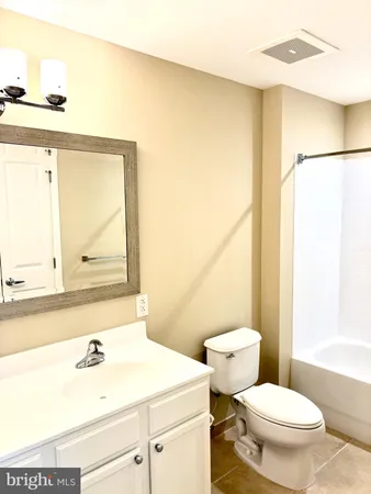 $360,000 | 530 Harlan Boulevard, Unit 615, Wilmington, DE 19801