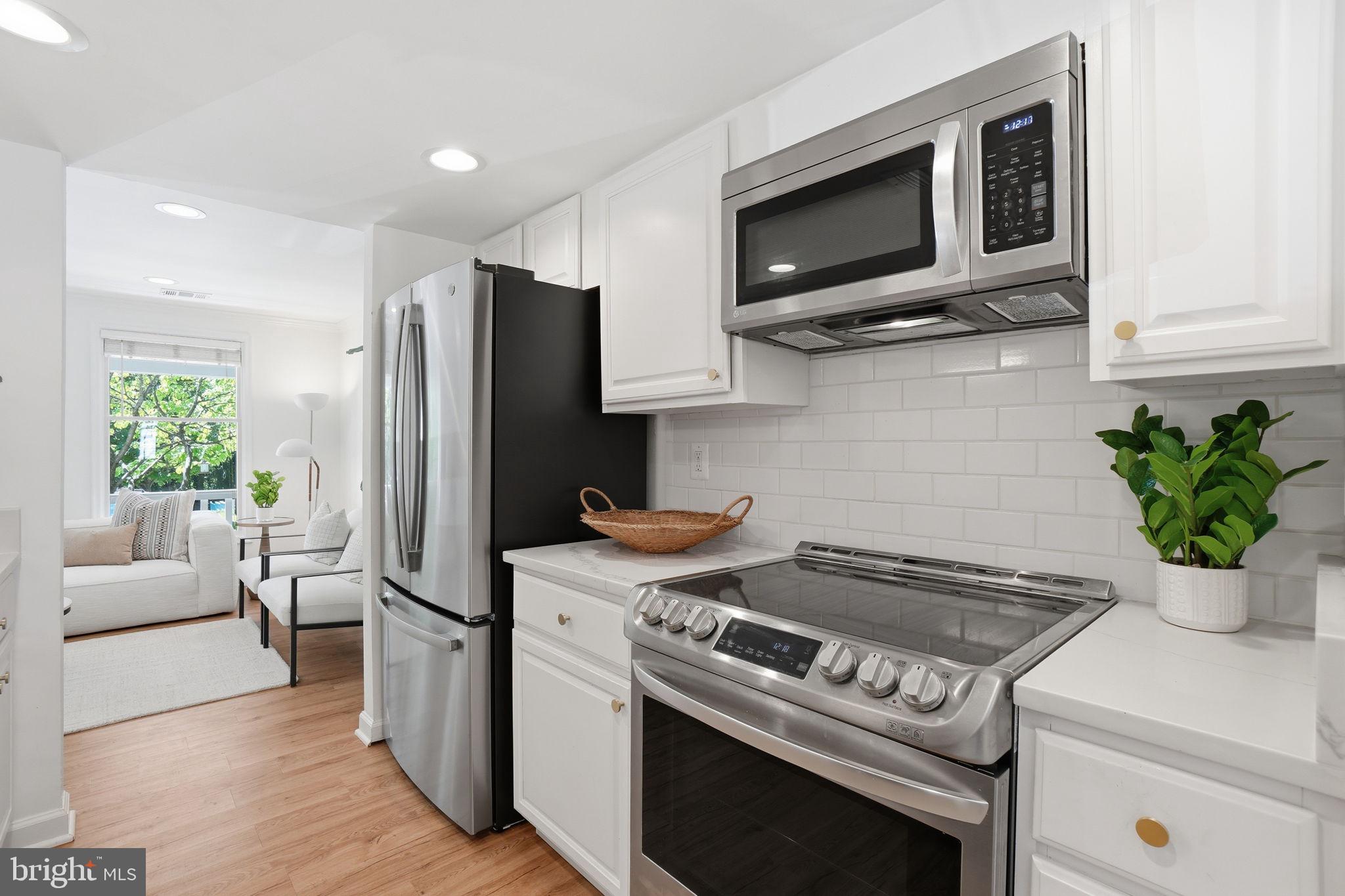 1579 Poplar Grove Drive Reston, VA 20194 - Photo 8 of 25