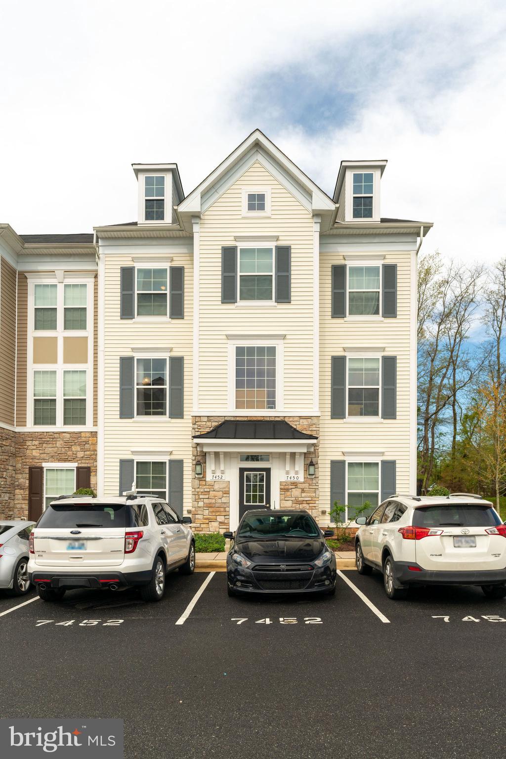 7452 Riding Meadow Way Manassas, VA 20111 - Photo 1 of 48 Welcome home!
