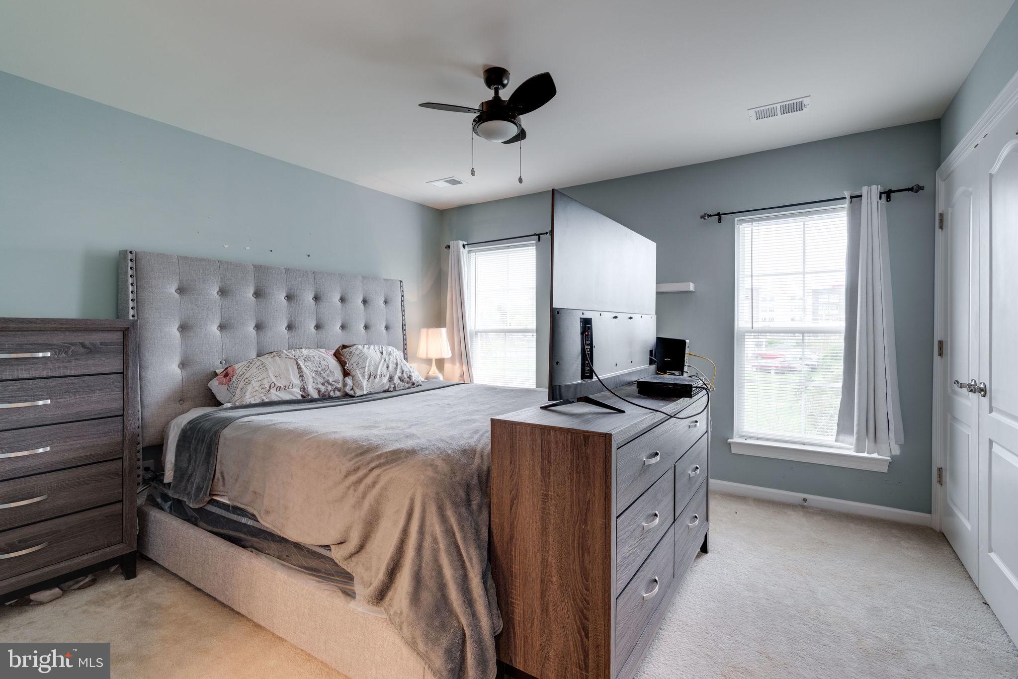 7452 Riding Meadow Way Manassas, VA 20111 - Photo 25 of 48 Natural light and plenty of closets