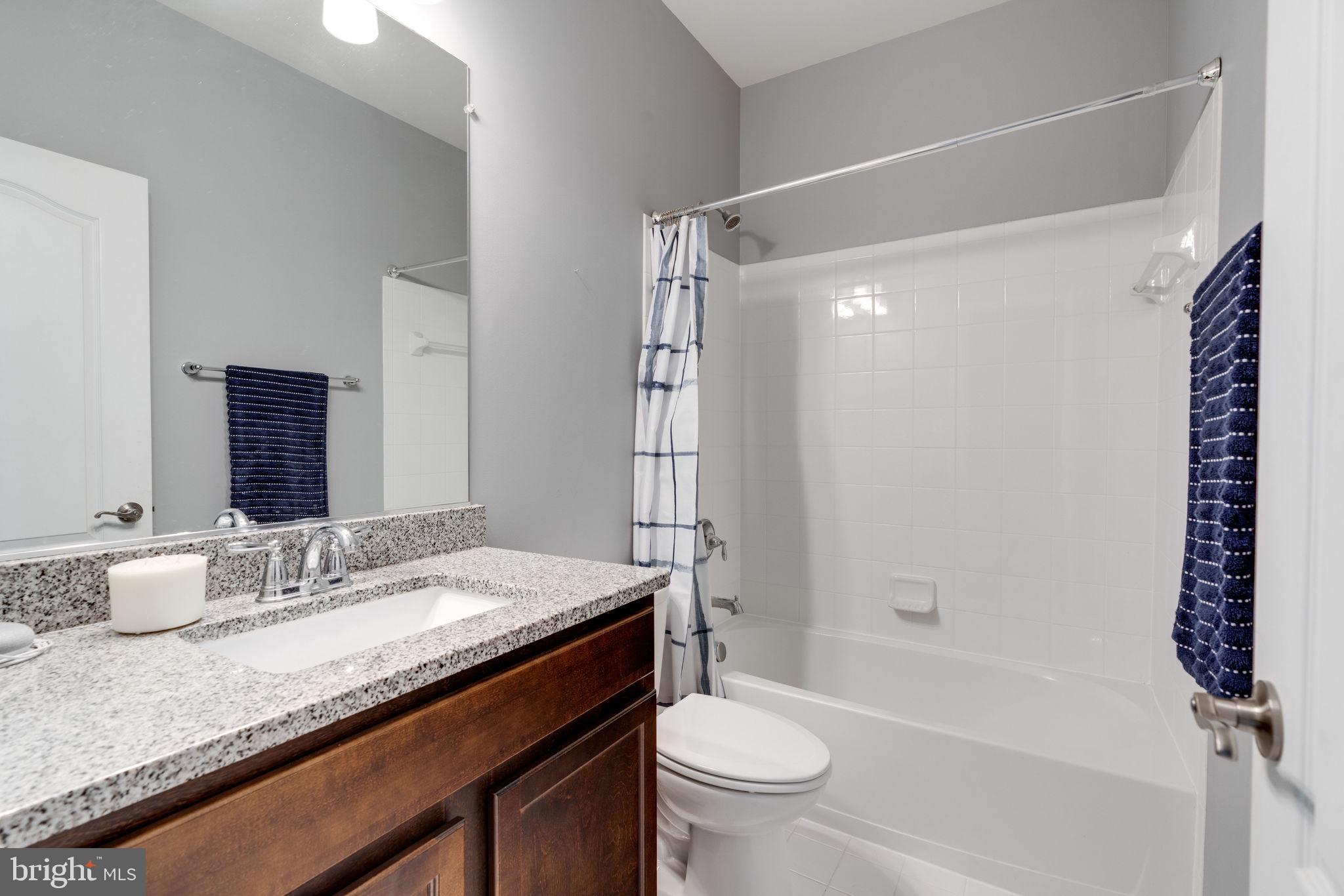 7452 Riding Meadow Way Manassas, VA 20111 - Photo 37 of 48 Main level full bath
