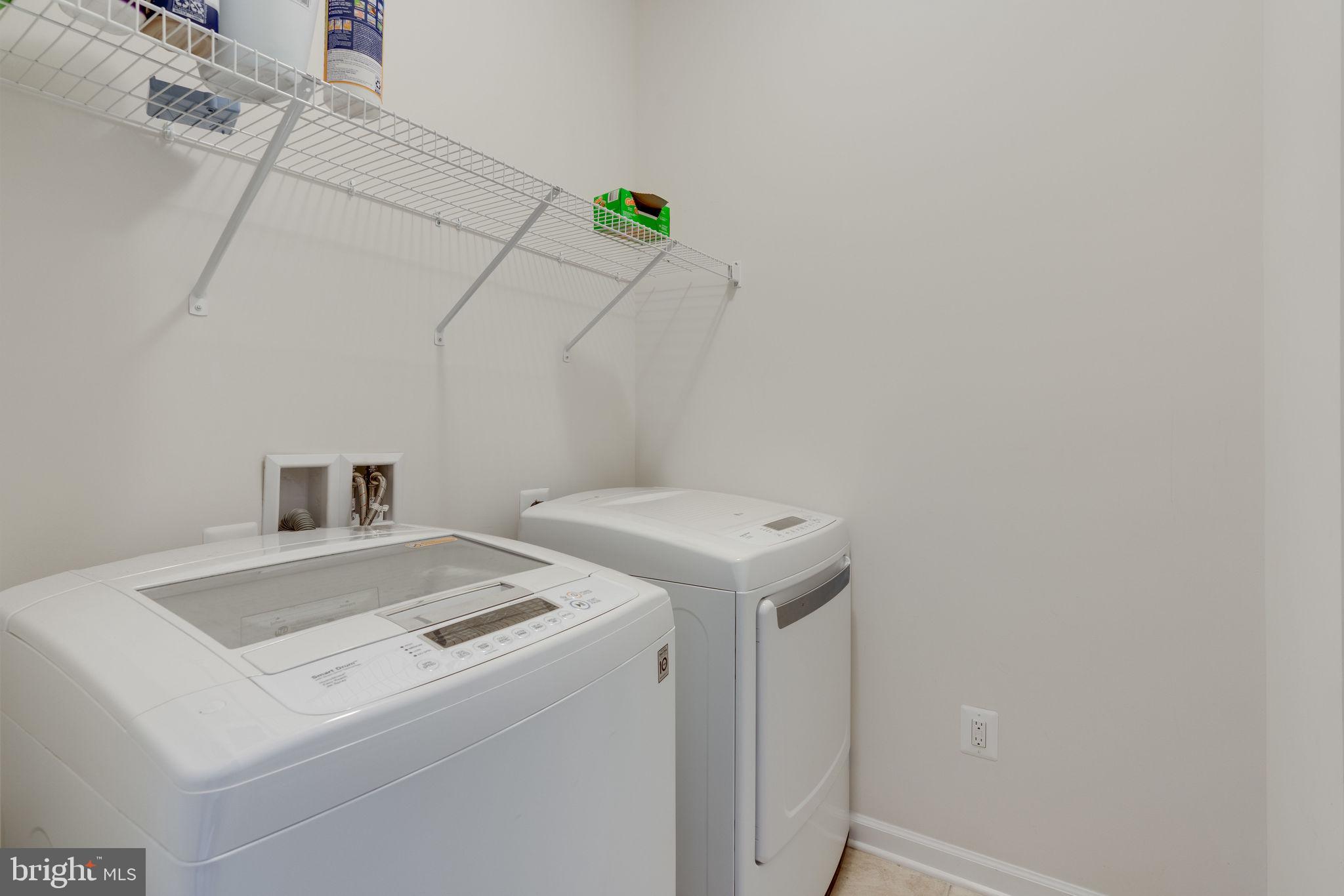 7452 Riding Meadow Way Manassas, VA 20111 - Photo 42 of 48 Laundry room