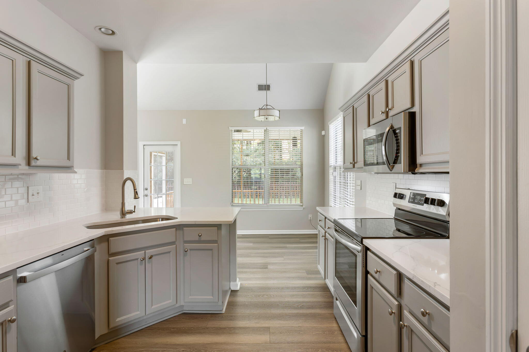 3171 Sonja Way Mount Pleasant, SC 29466 - Photo 4 of 20 Kitchen