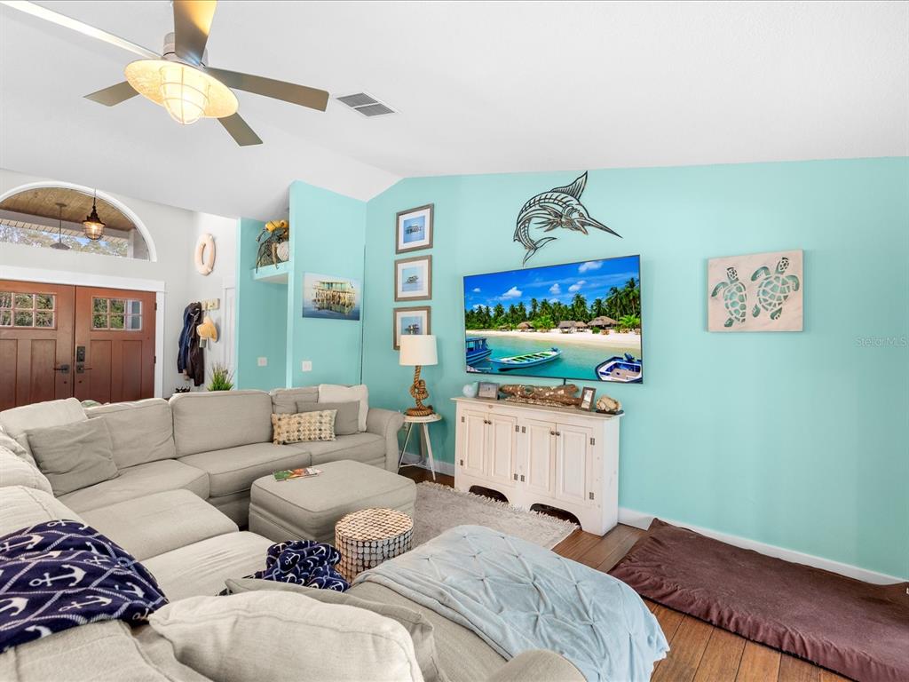 4219 Surfside Circle Spring Hill, FL 34606 - Photo 5 of 65