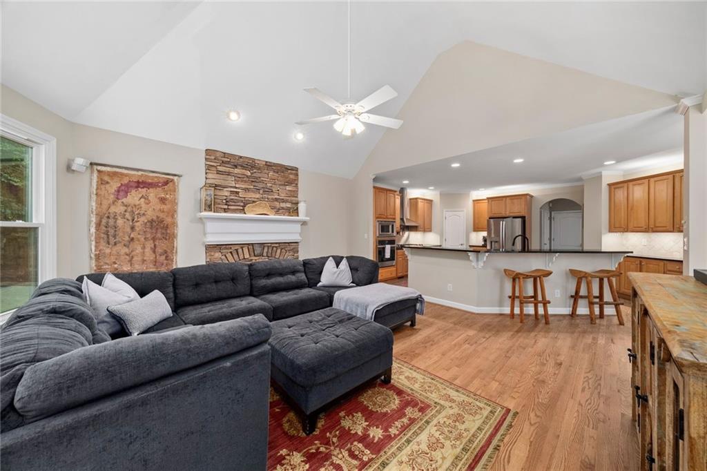 915 Sentry Ridge Crossing Buford, GA 30518 - Photo 18 of 56
