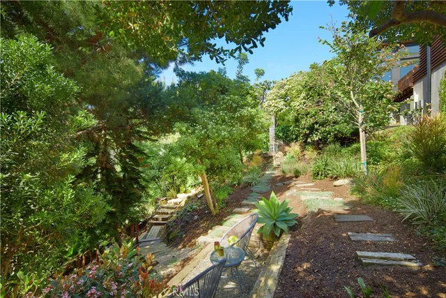 a view of outdoor space