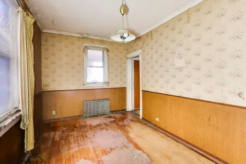 $199,500 | 2023 North Kedvale Avenue, Chicago, IL 60639