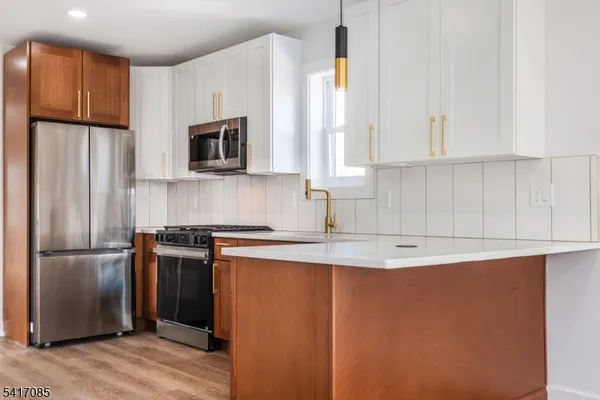 $2,800 | 227 21st Street, Unit 2, Irvington, NJ 07111