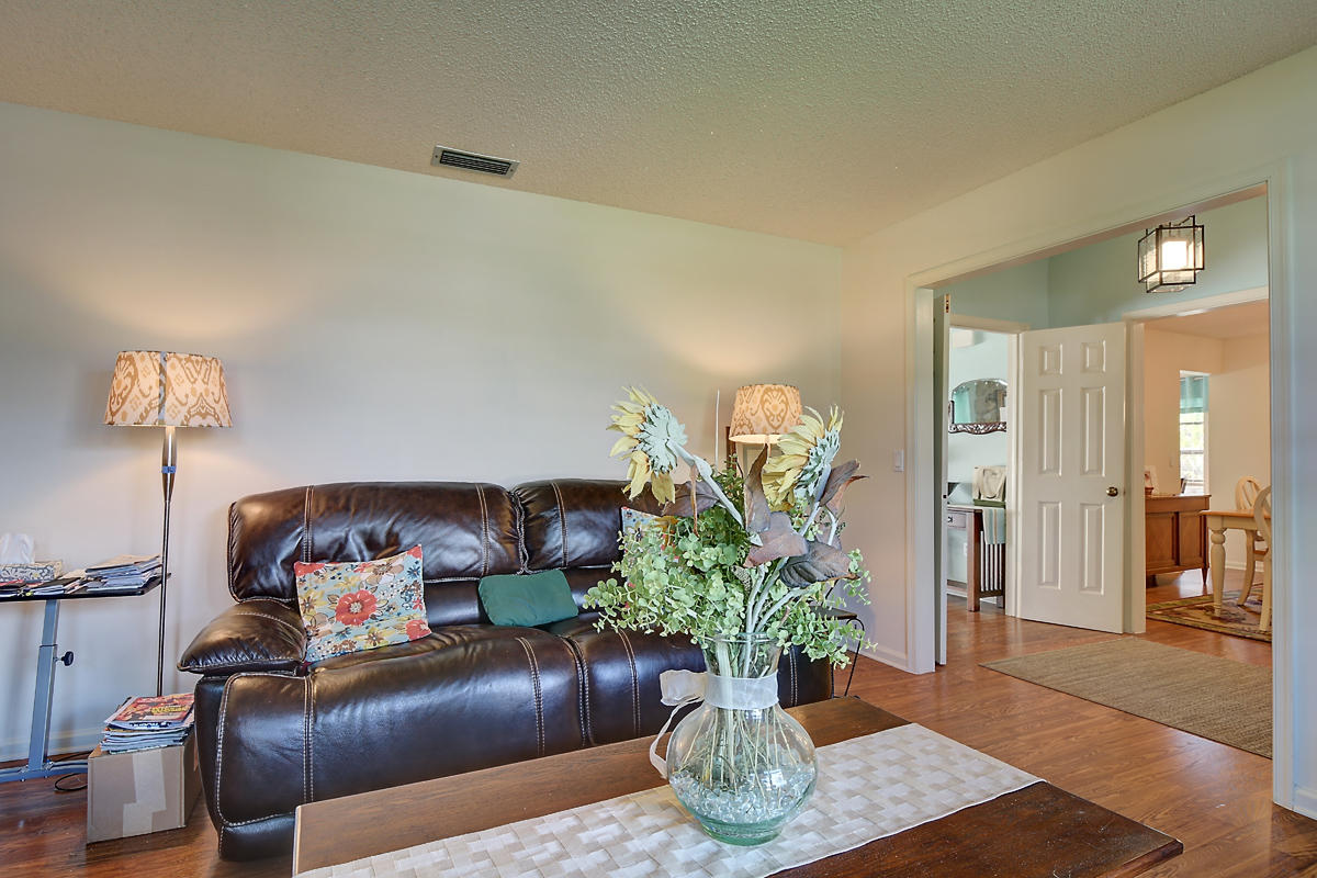 4410 Brandywine Drive Boca Raton, FL 33487 - Photo 19 of 27 Living Room/Foyer