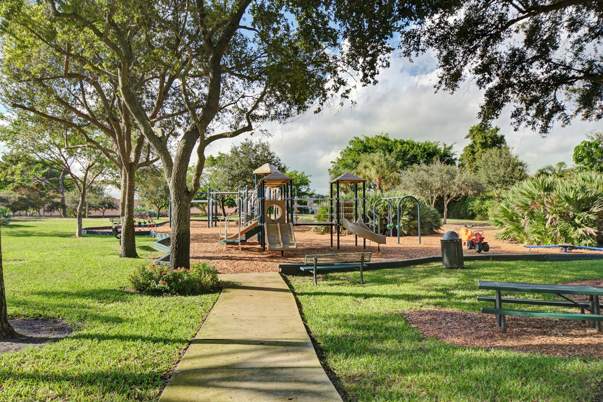 4410 Brandywine Drive Boca Raton, FL 33487 - Photo 24 of 27 Community Park 1