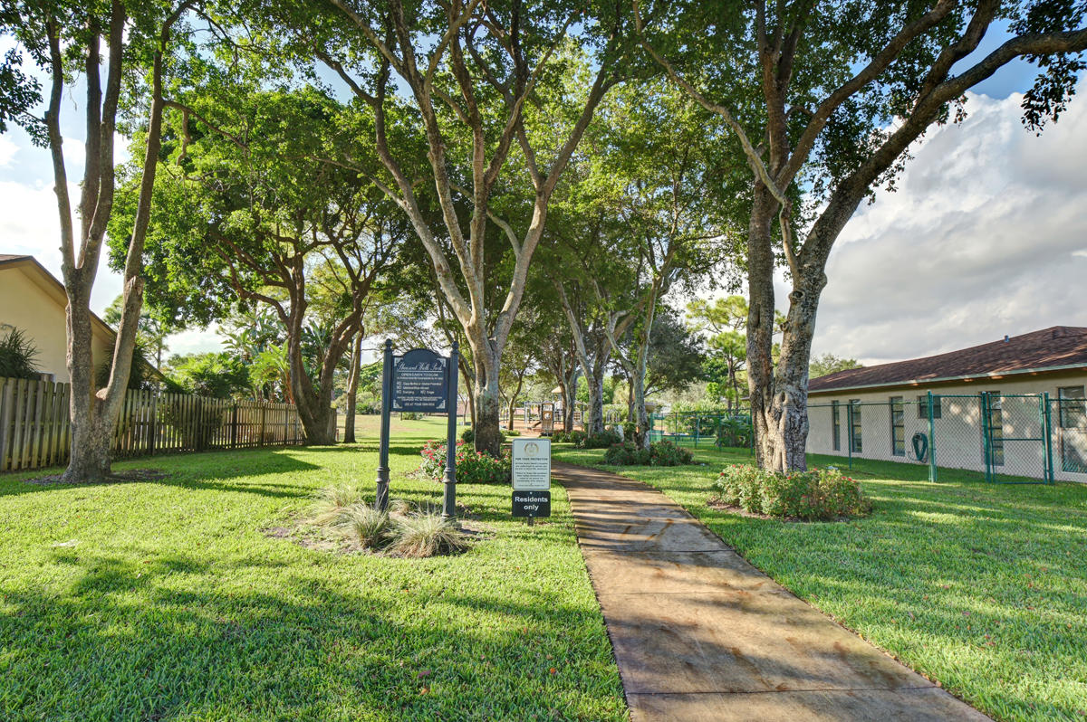 4410 Brandywine Drive Boca Raton, FL 33487 - Photo 25 of 27 Community Park Entrance